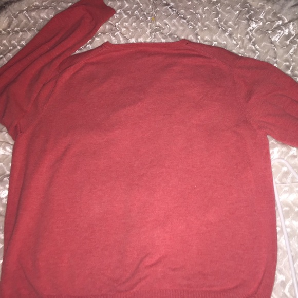 ☘️J. Crew Coral Sweater☘️ Mix and Match 5/$25☘️ - Picture 3 of 3